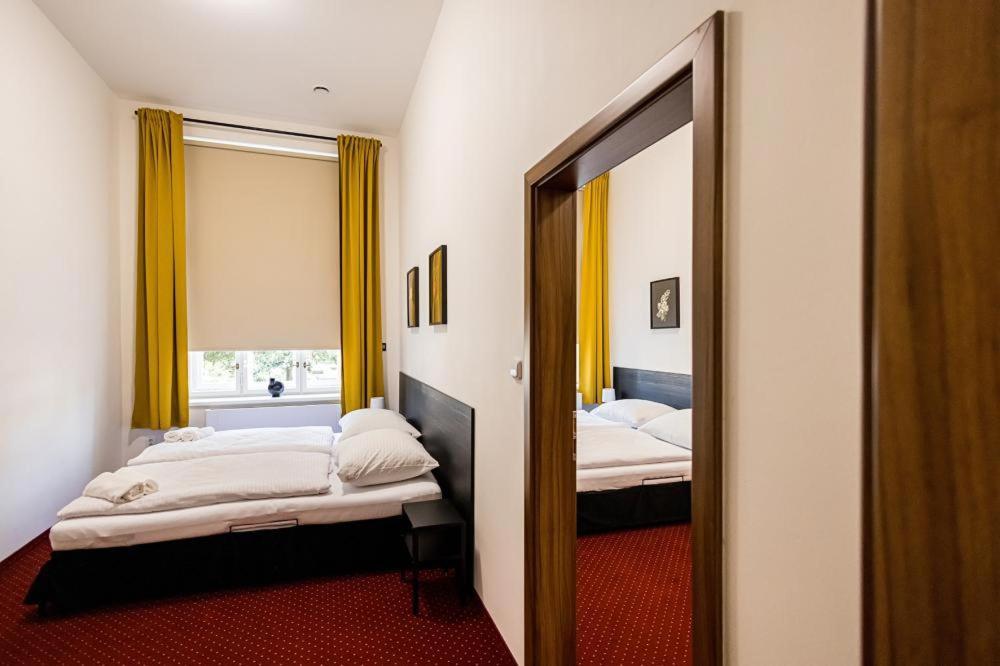 Hotel Pod Zeleným Dubem 3*