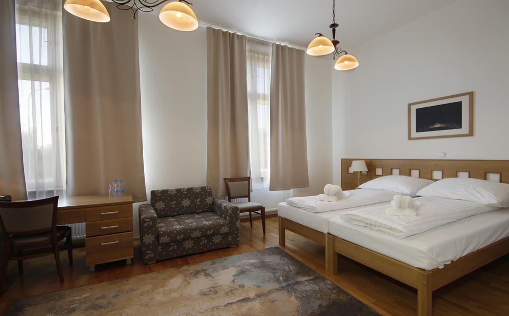 Hotel Pod Zelenym Dubem Bohumín