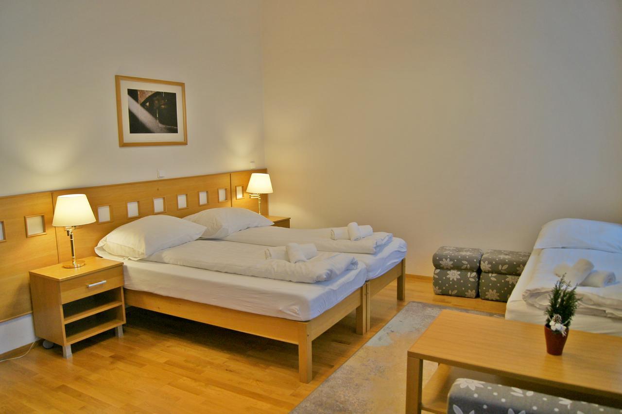 Pod Zelenym Dubem Hotel 3*